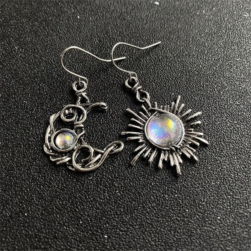 Fashion Bohemia Sun and Moon Earrings Silver Color round Crystal Drop Earrings Women Female Boho Jewelry Gift for Her