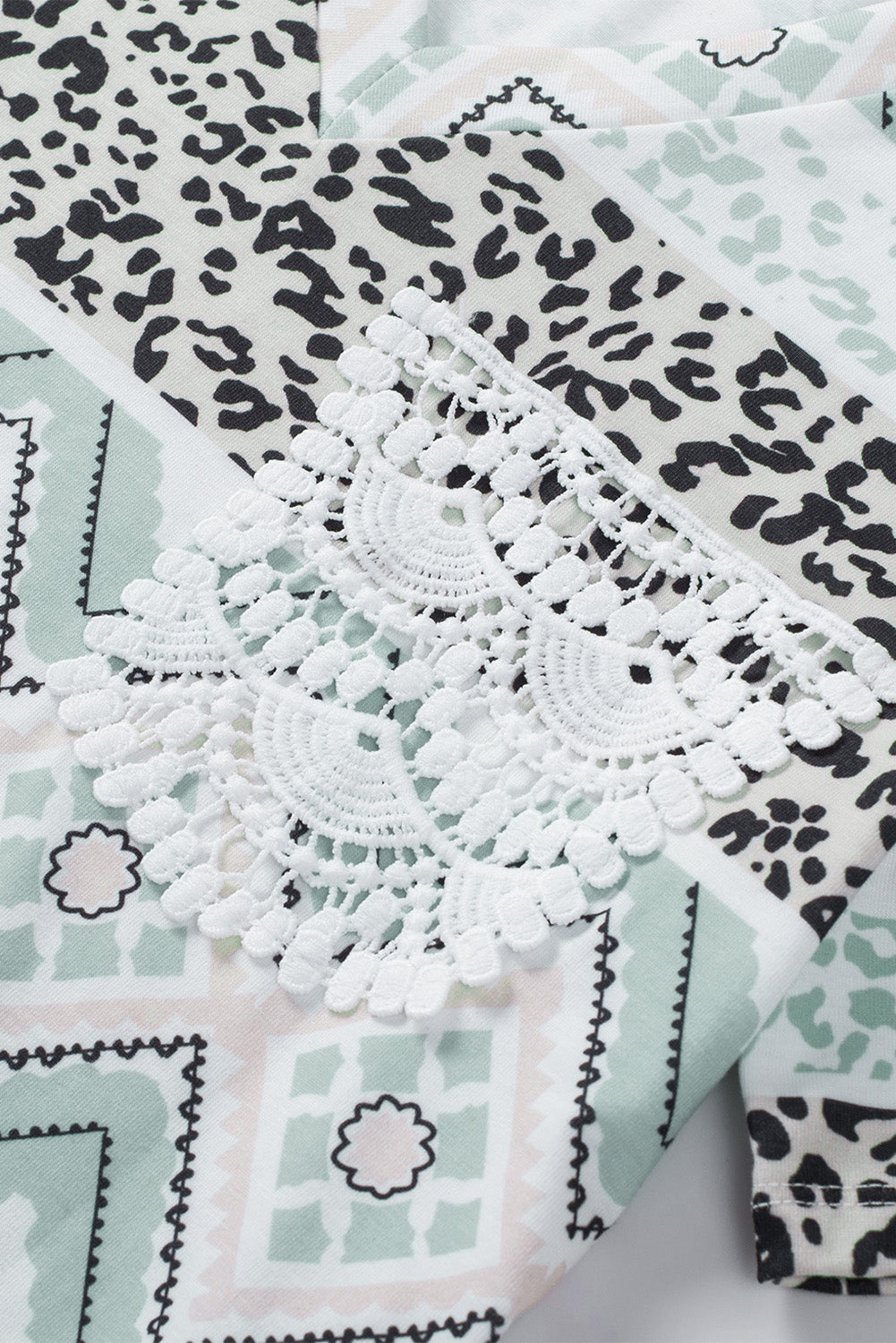 Printed V-Neck Lace Pocket Tee