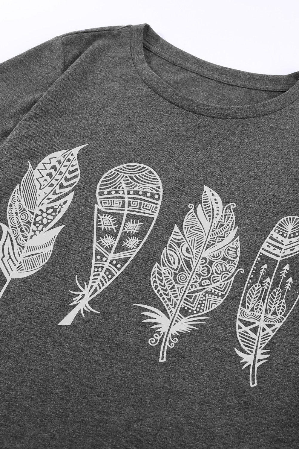 Geometric Feather O-neck T-shirt