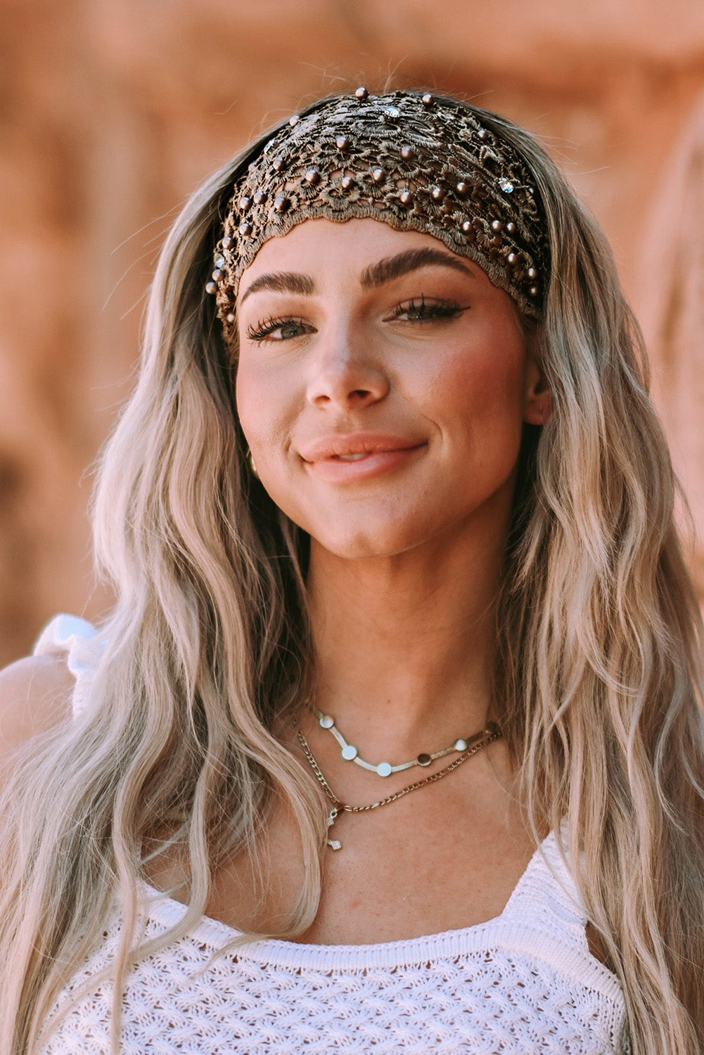 Hollowed Lace Pearl Decor Elastic Headband