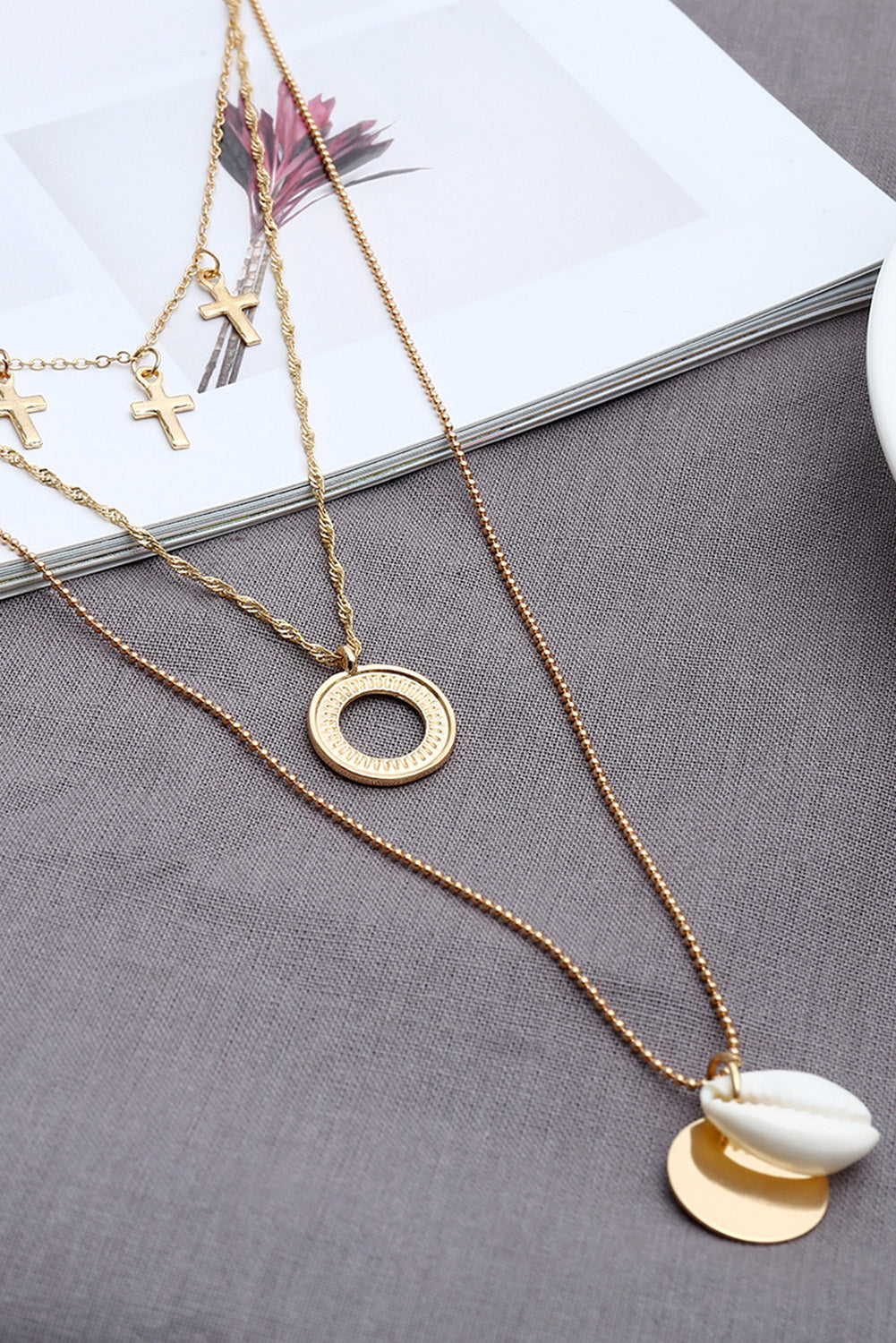 Cross Loop Shell Multi-layered Pendant Necklace
