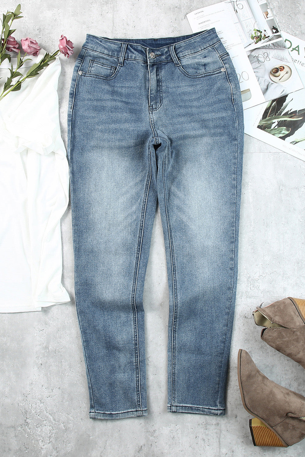 Faded Skinny Jeans with Pockets