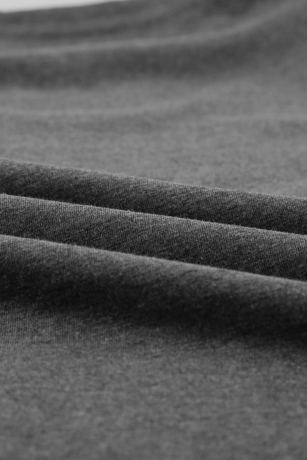 Geometric Feather O-neck T-shirt