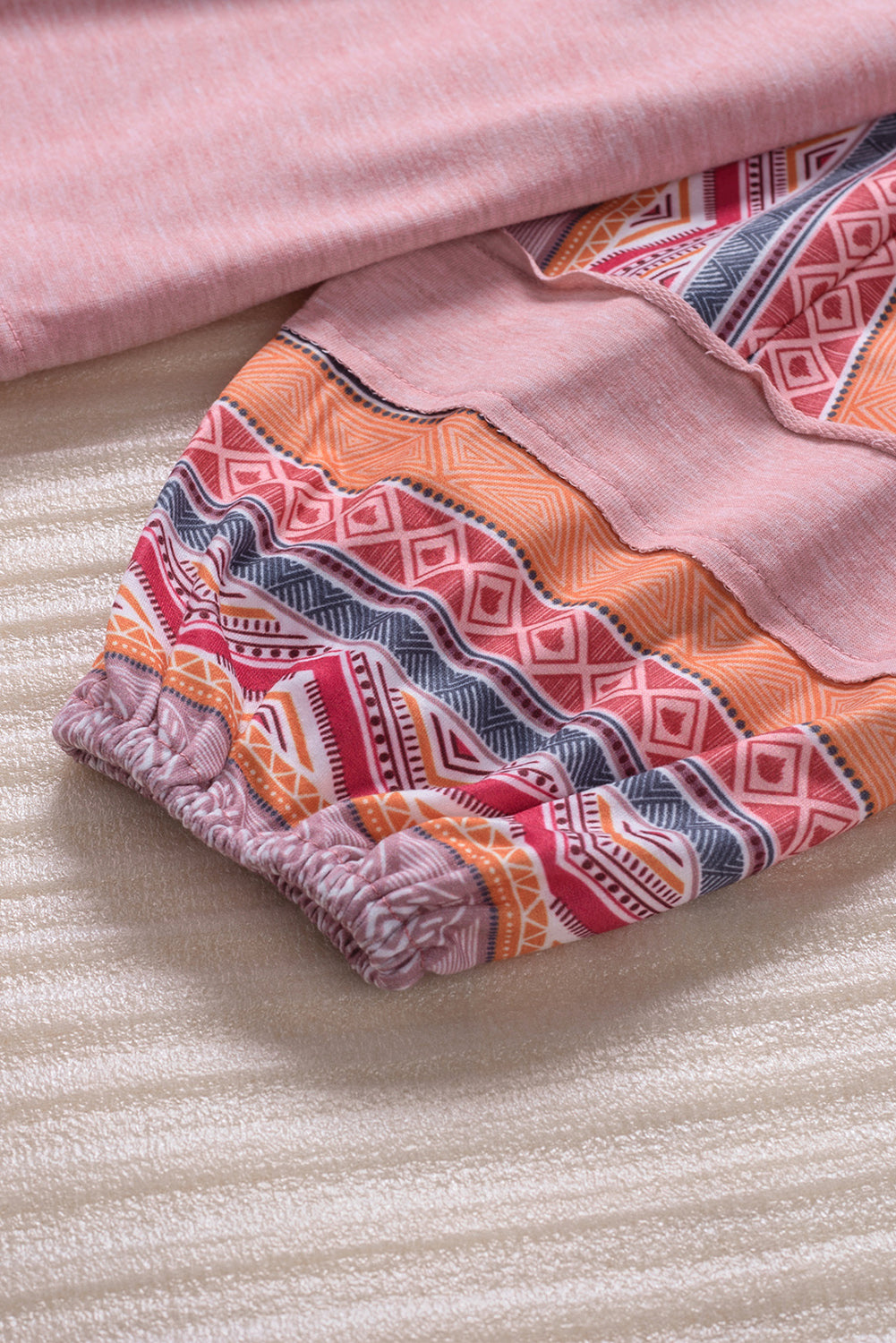 Geometric Print Raglan Sleeve Blouse