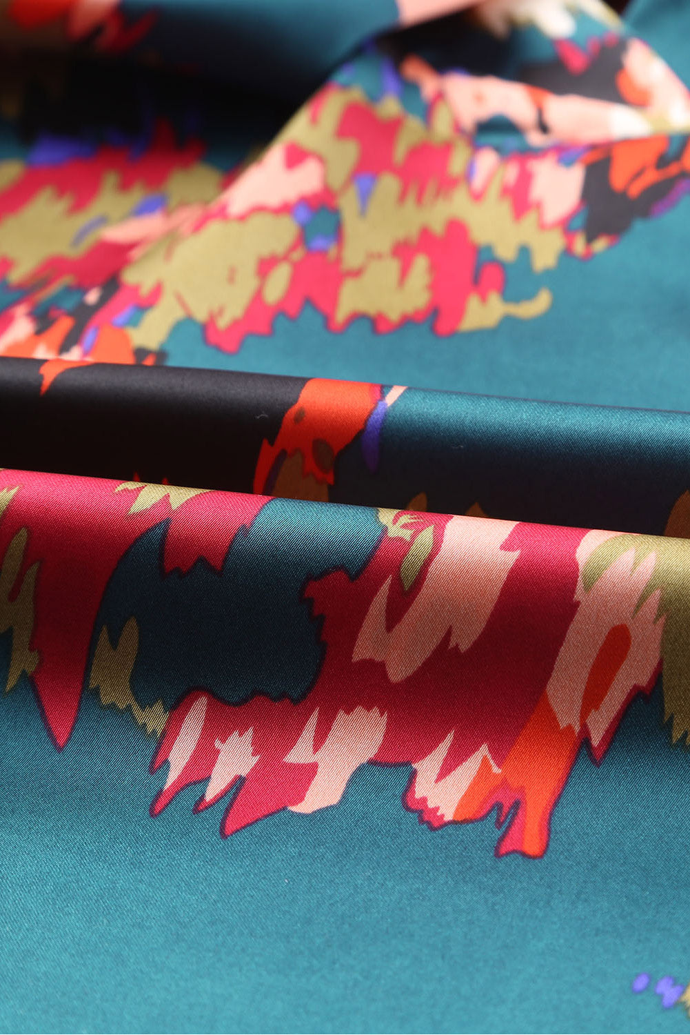 Graffiti Printed V Neck Puff Sleeve Blouse