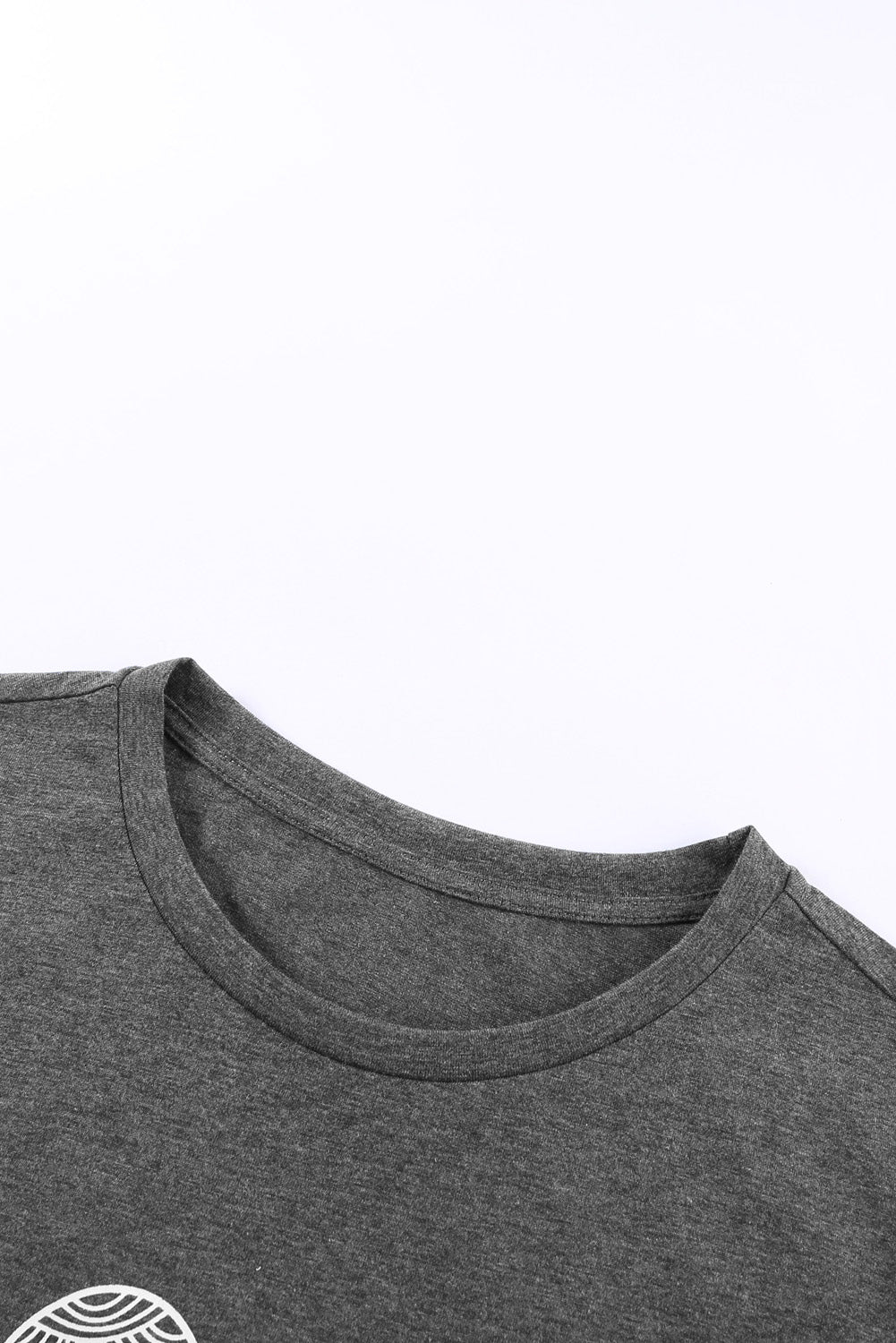 Geometric Feather O-neck T-shirt