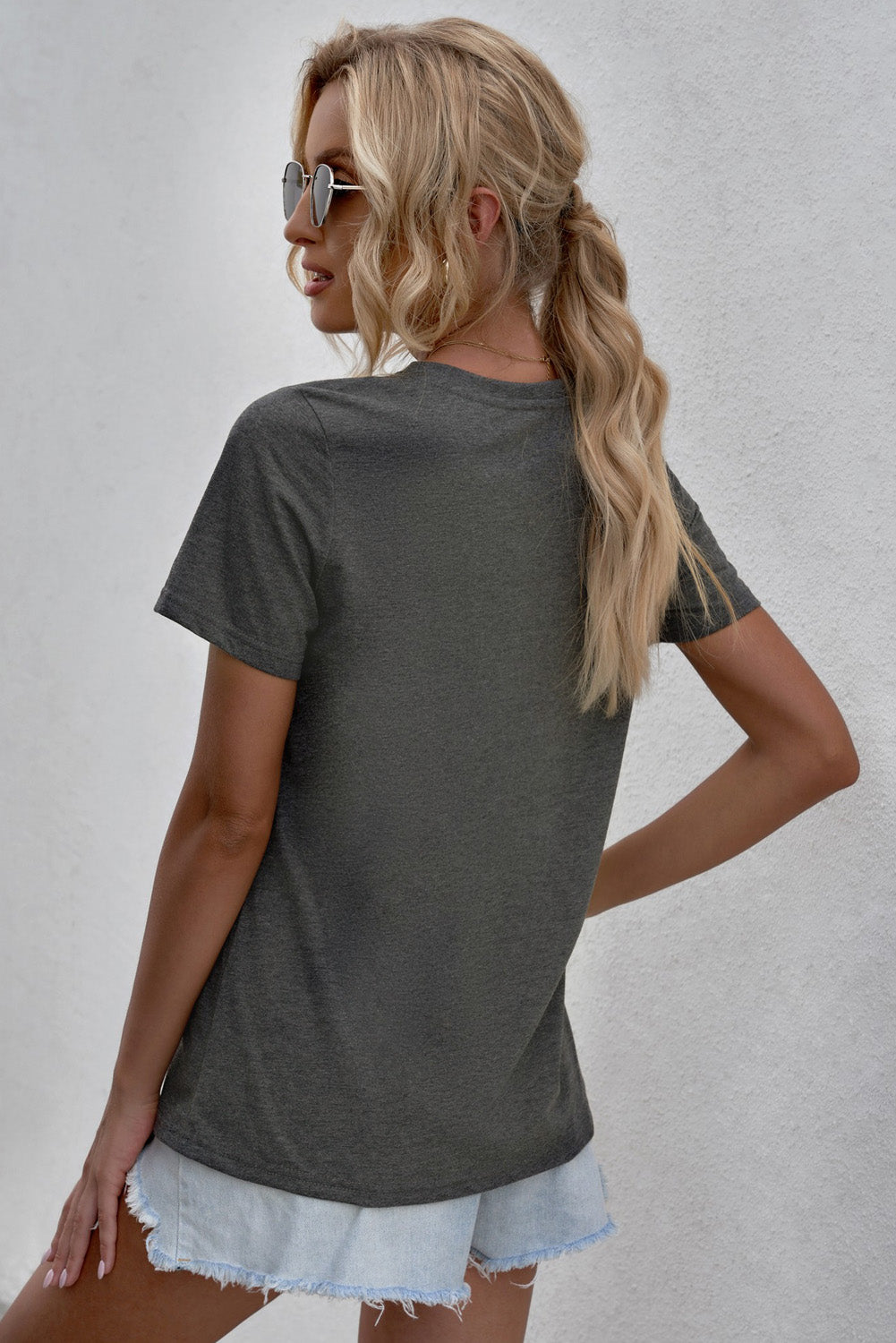 Geometric Feather O-neck T-shirt