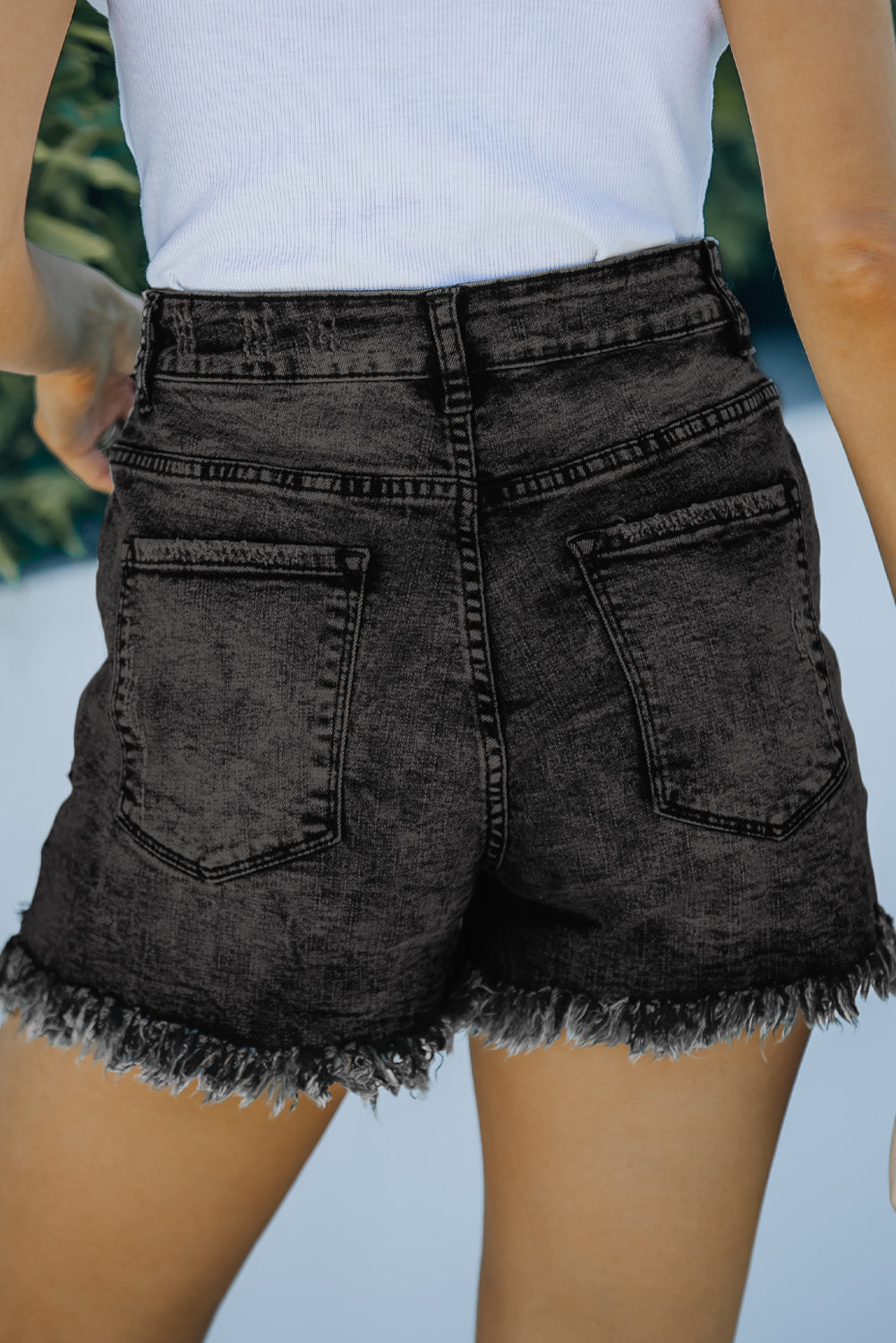 Frayed Hem Mid Waist Denim Shorts