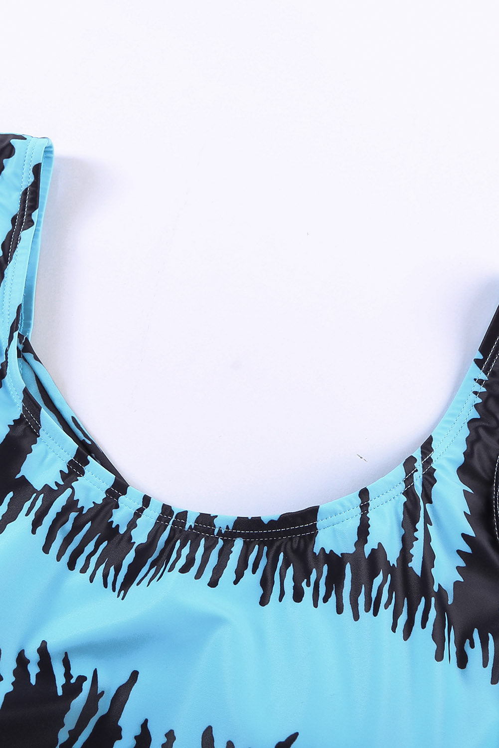 Floral Print Criss Cross U-neck One-piece Swimsuit