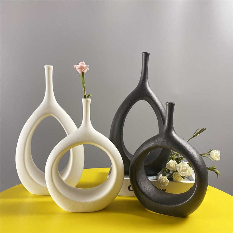 Hollow contemporary stem vase