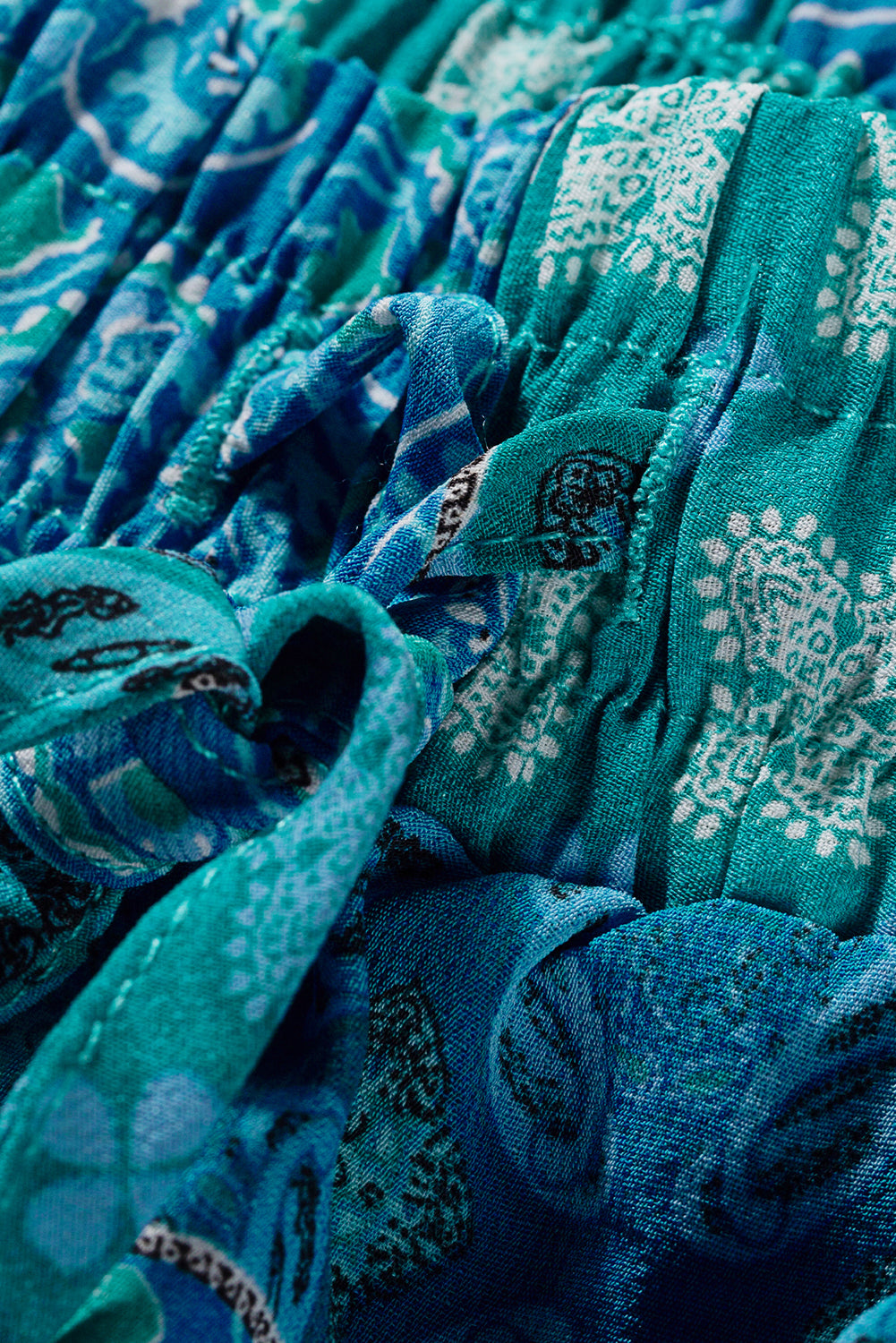 Tiered Paisley Print Pocketed Maxi Skirt