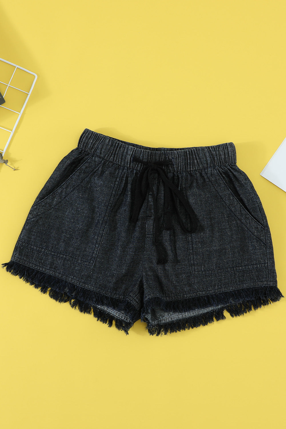 Casual Pocketed Frayed Denim Shorts
