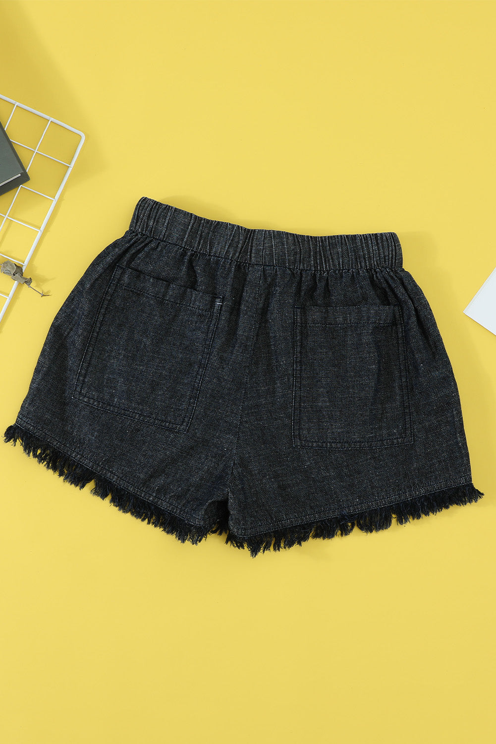 Casual Pocketed Frayed Denim Shorts