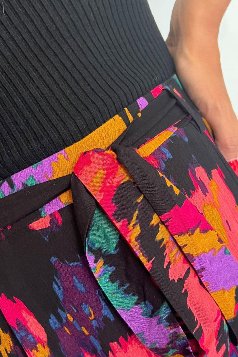 Graffiti Printed V Neck Puff Sleeve Blouse