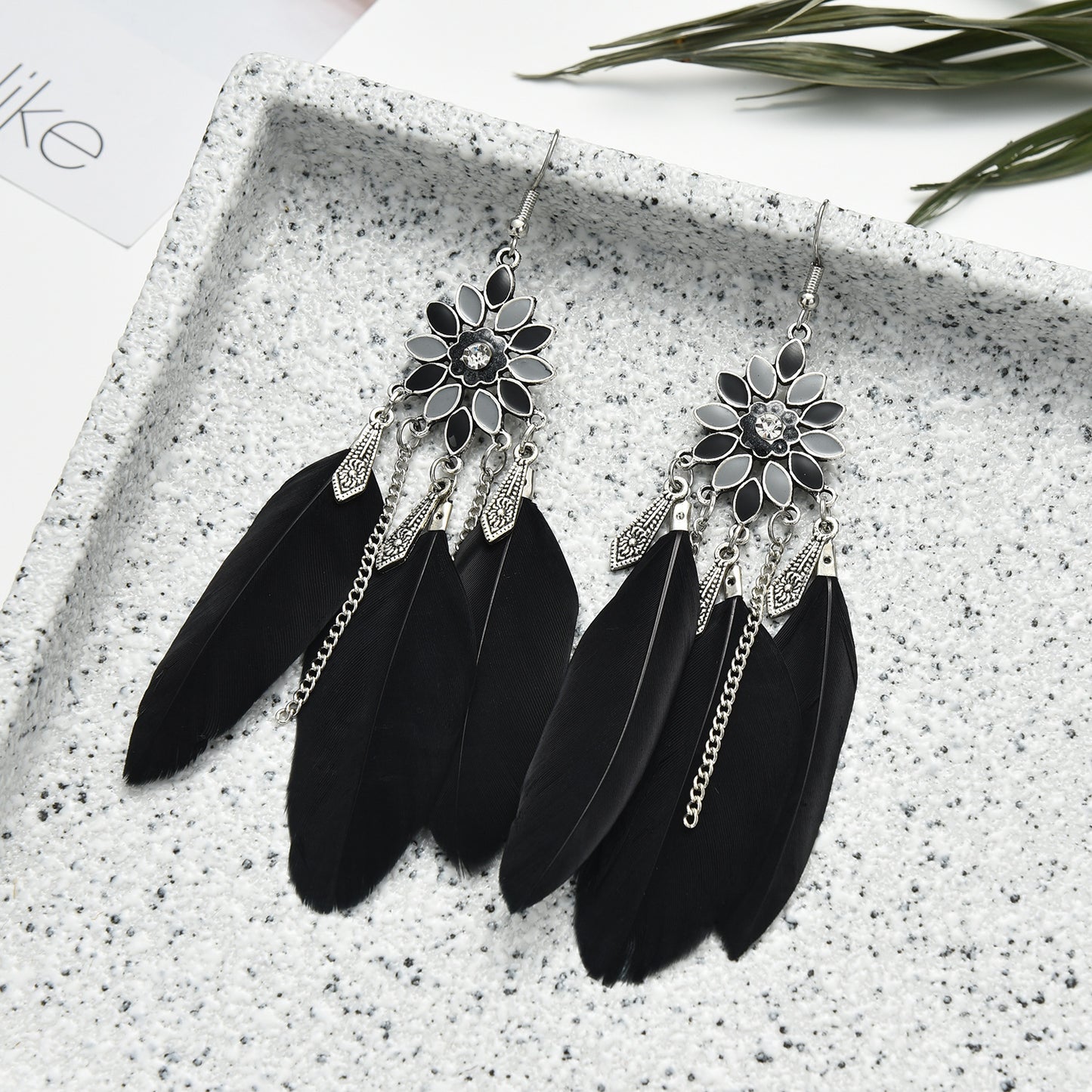 Unique Flower-shaped Earrings, Creative Ethnic Style Feather Earrings Jewelry