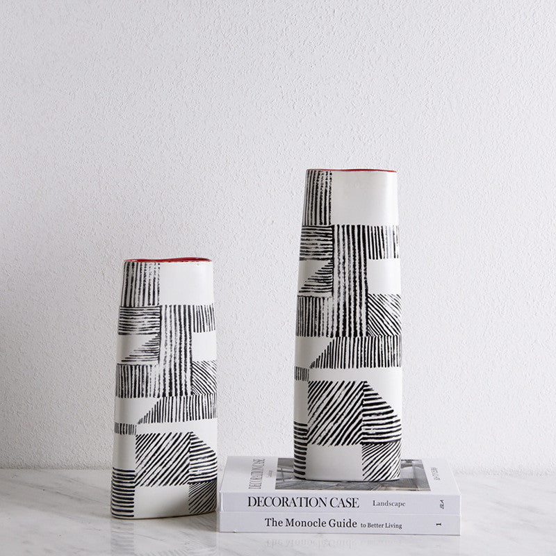 Nordic Minimalist Ceramic Creative Hand-painted Line Vase
