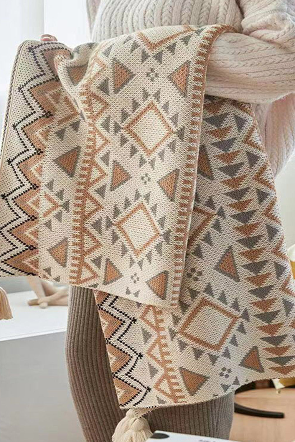 Beige Boho Geometric Knitted Tasseled Throw Blanket 127*170cm