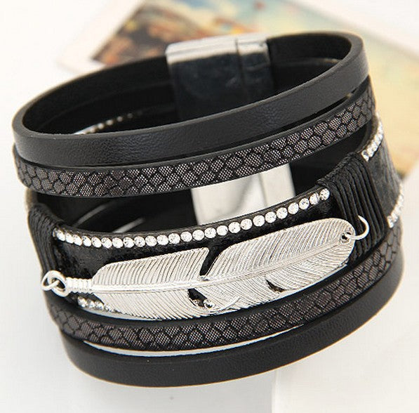 Feather bracelet