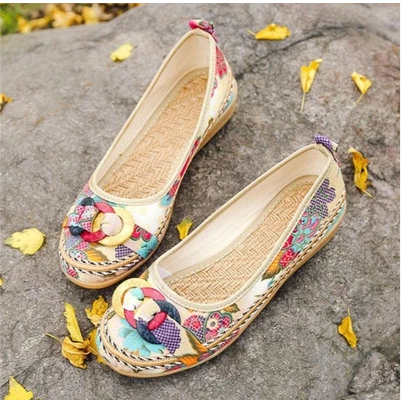 Ethnic style shallow mouth shoes