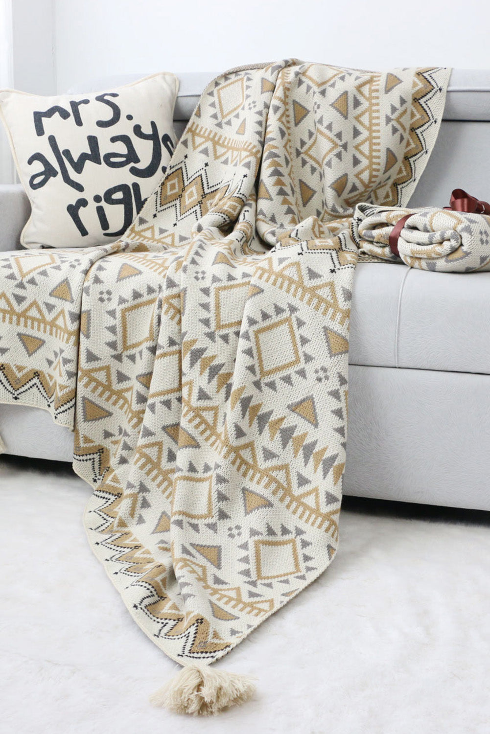 Beige Boho Geometric Knitted Tasseled Throw Blanket 127*170cm