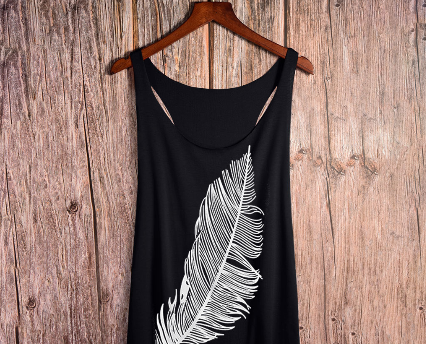 Sexy bottoming shirt with feather print vest