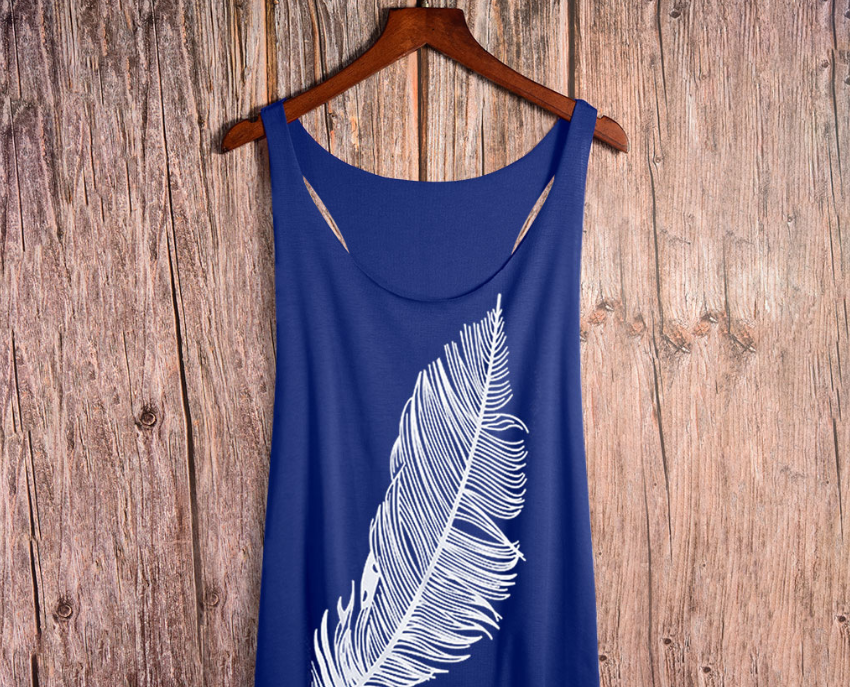 Sexy bottoming shirt with feather print vest