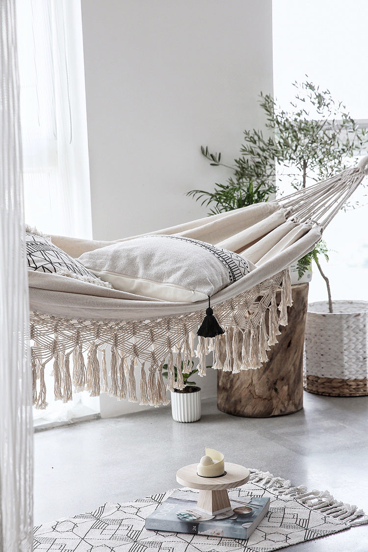 Large 2 Person Hammock Boho Style Brazilian Macrame Fringed Deluxe Double Hammock Net Swing Chair Indoor Hanging Swing