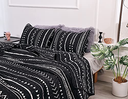 JANZAA Quilt Boho Quilt Set Boho Bedding Bedspreads Queen Size,3 PCS Bohemian Quilt Set with Geometric Printed for All Season(Two Pillow Cases)