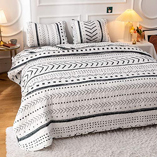 JANZAA Quilt Boho Quilt Set Boho Bedding Bedspreads Queen Size,3 PCS Bohemian Quilt Set with Geometric Printed for All Season(Two Pillow Cases)