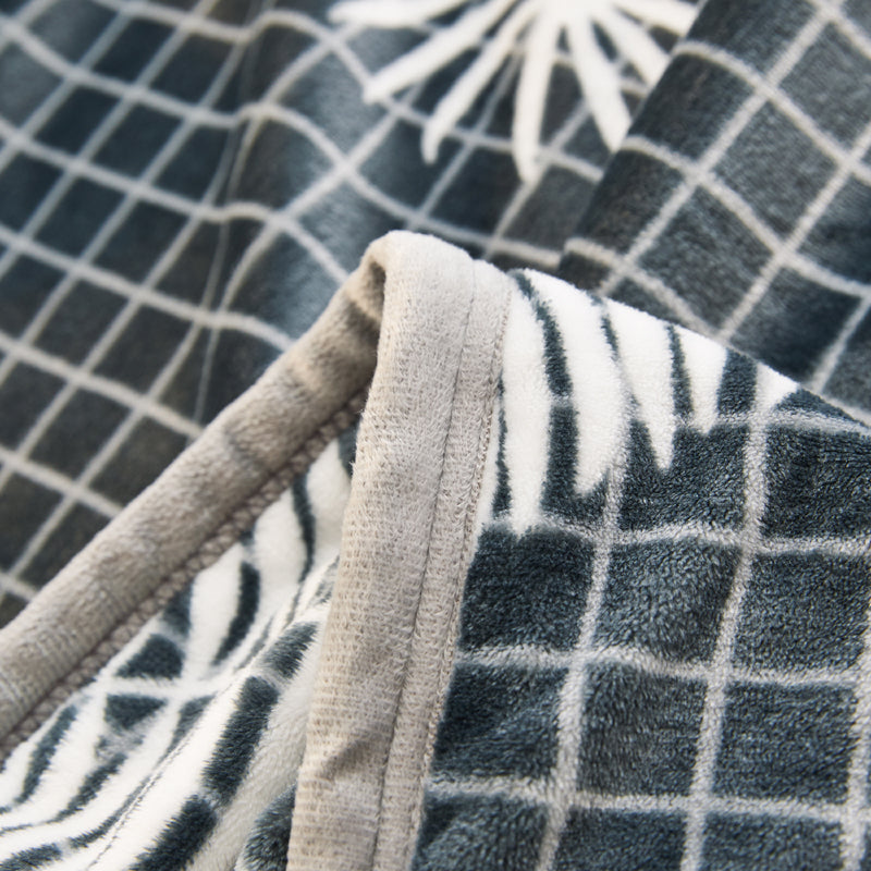 Student's Thick Coral Fleece Single Blanket