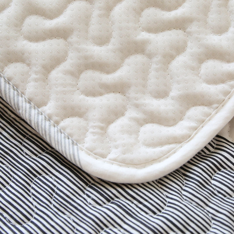 Modern Minimalist Striped Print Back Cover