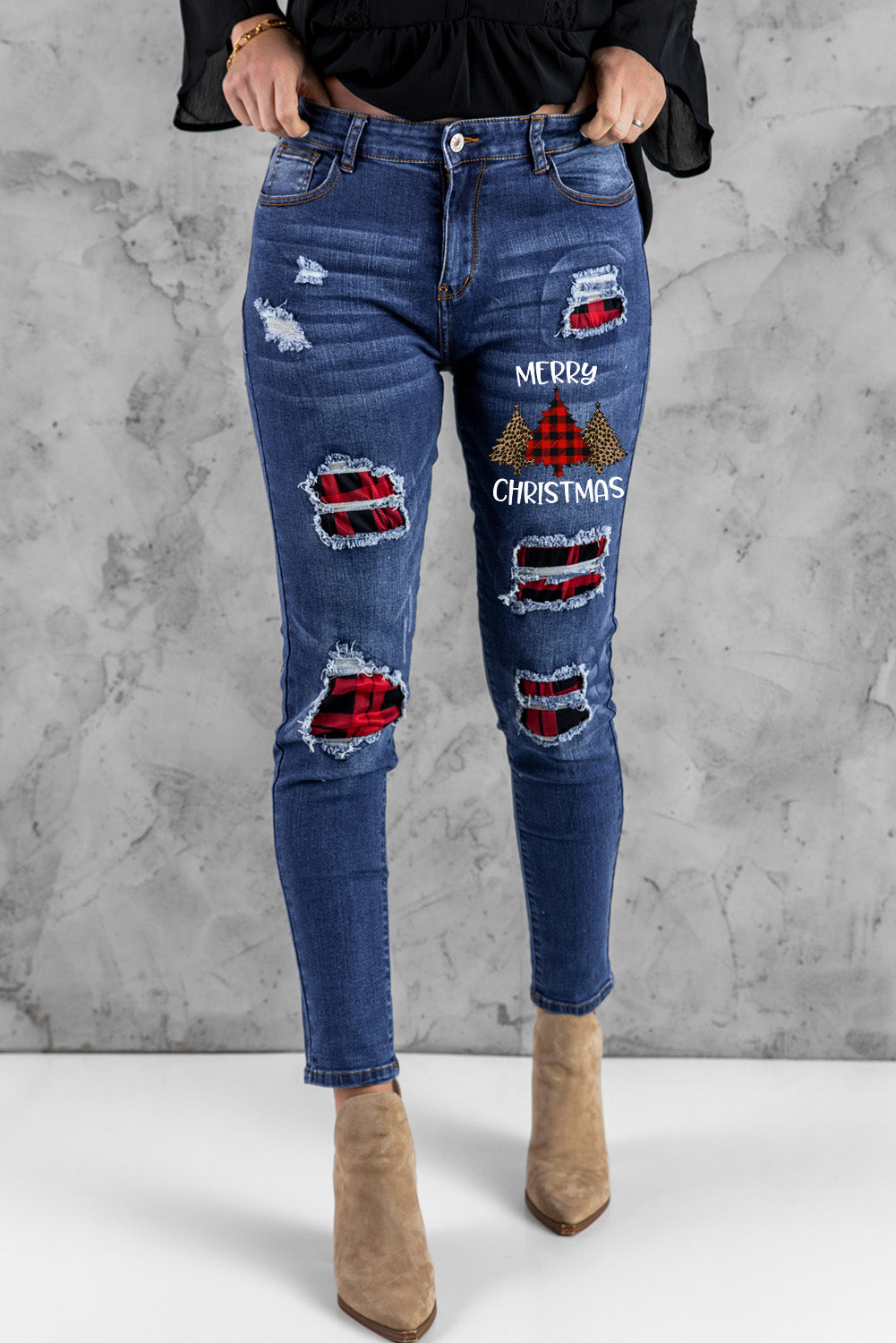 Floral Patch Destroyed Skinny Jeans