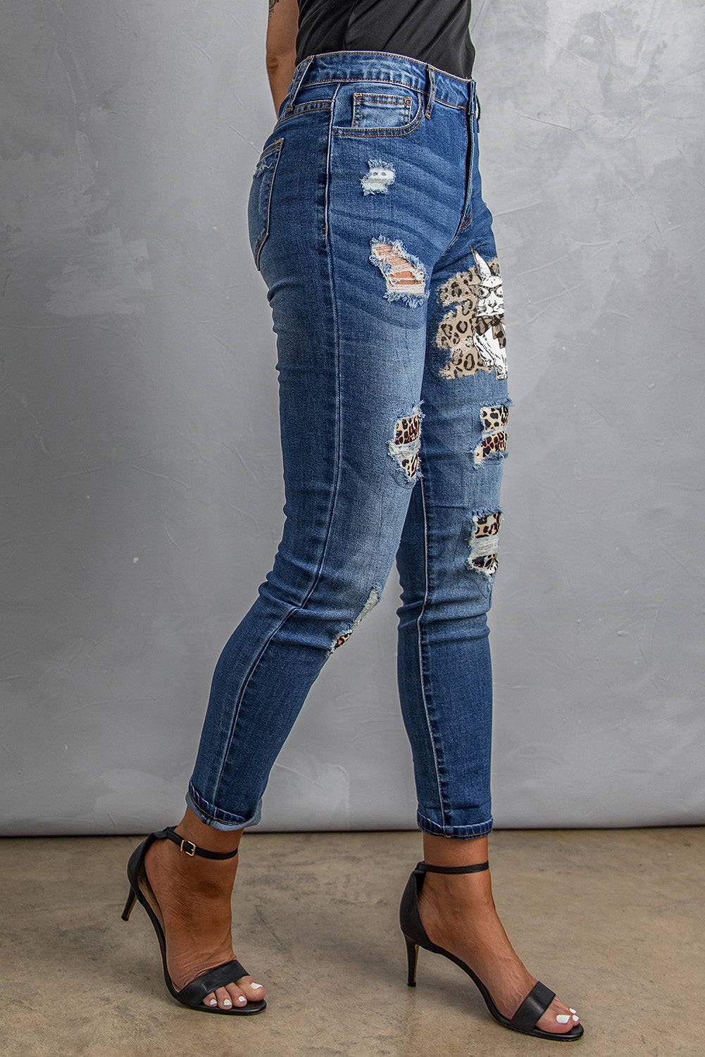 Floral Patch Destroyed Skinny Jeans