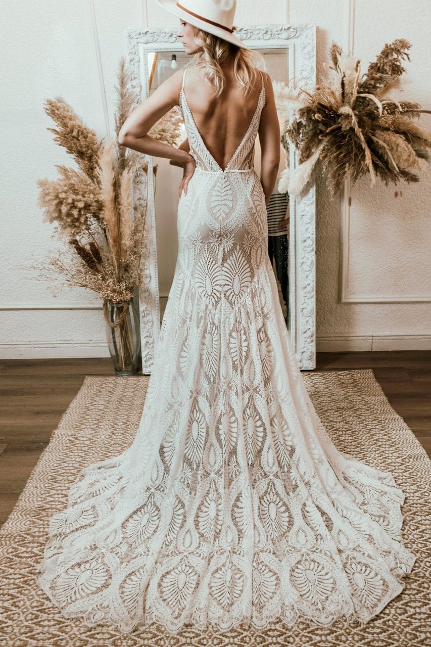 Vestido Bohemian Wedding Dress V Neck Lace Boho Spaghetti Straps Backless Beach Bridal Gowns Vestido De Novia Roycebridal 2023