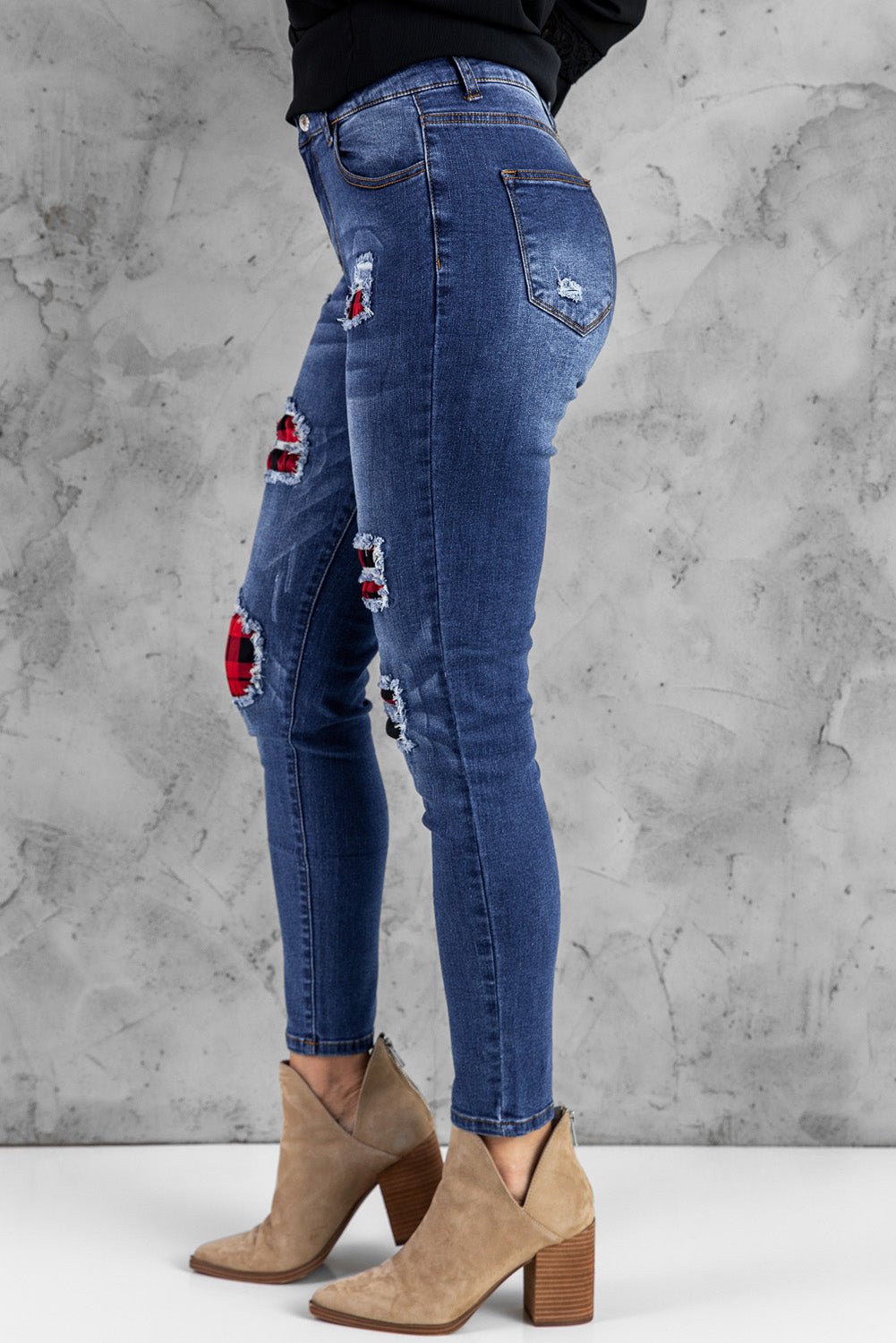 Floral Patch Destroyed Skinny Jeans